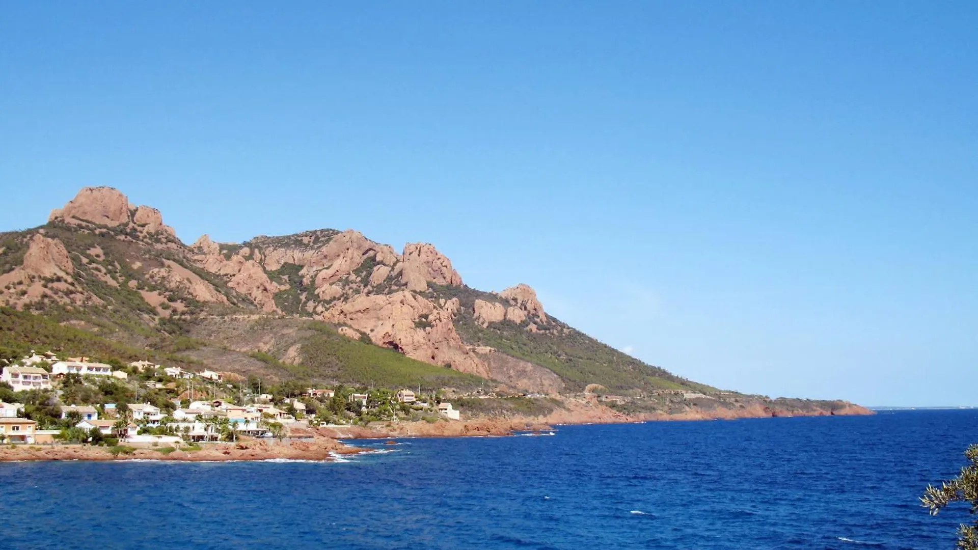 Apartment Village Cap Esterel - Le Village-34 By Interhome Saint-Raphaël