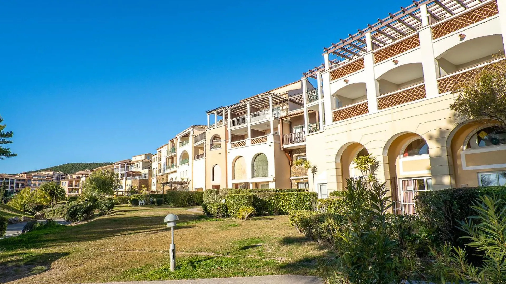Apartment Village Cap Esterel - Le Village-34 By Interhome Saint-Raphaël 0*,
