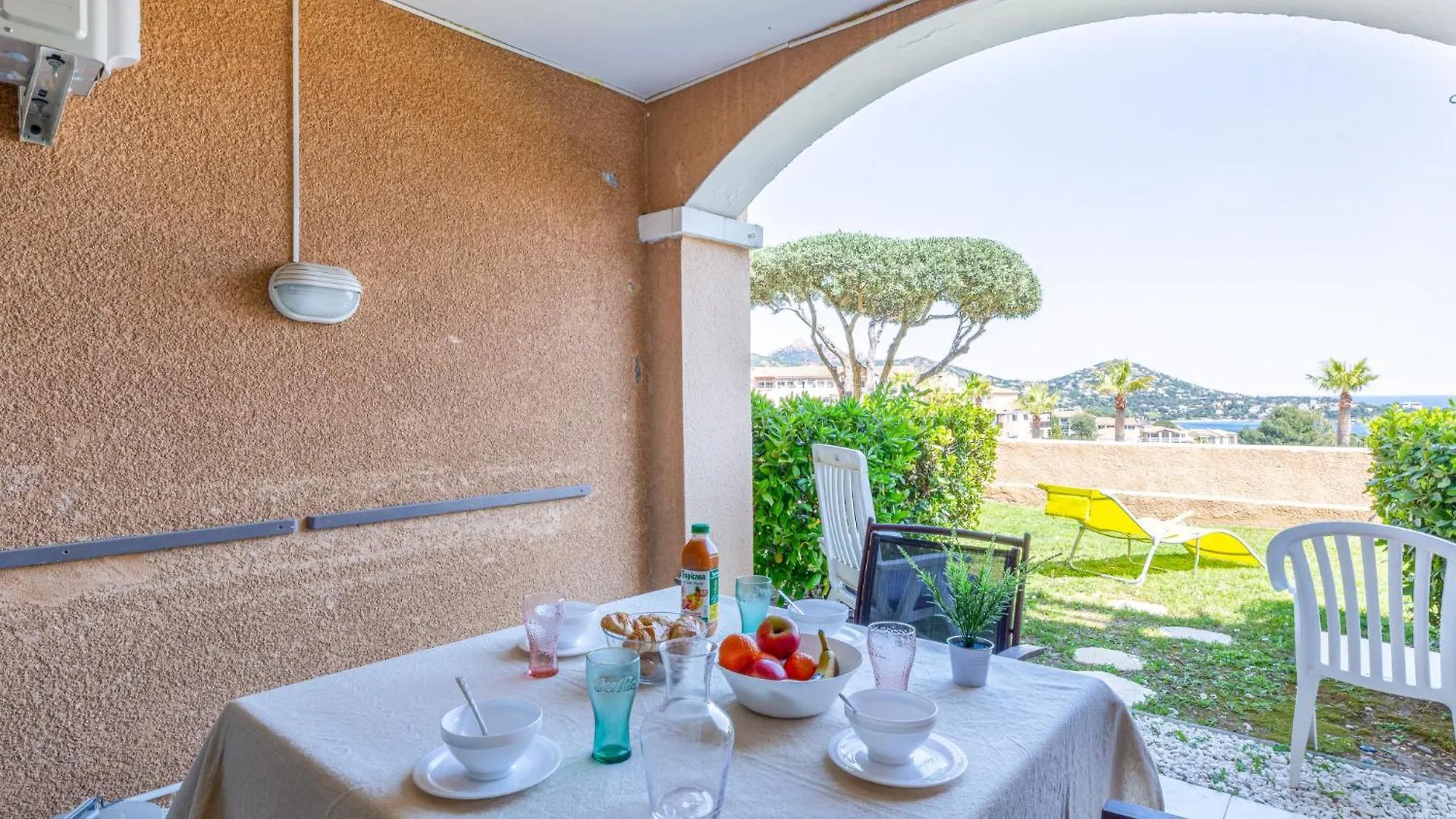 Apartment Village Cap Esterel - Le Village-34 By Interhome Saint-Raphaël