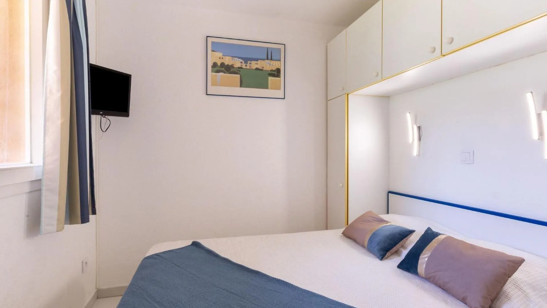 Apartment Village Cap Esterel - Le Village-34 By Interhome Saint-Raphaël